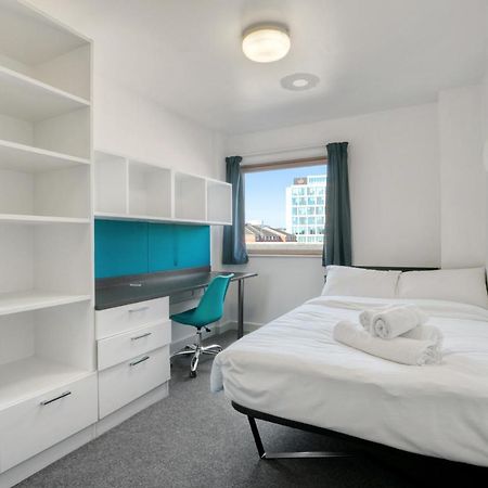 Bright & Central Room In Luton, Sleeps 2 Лутон Экстерьер фото